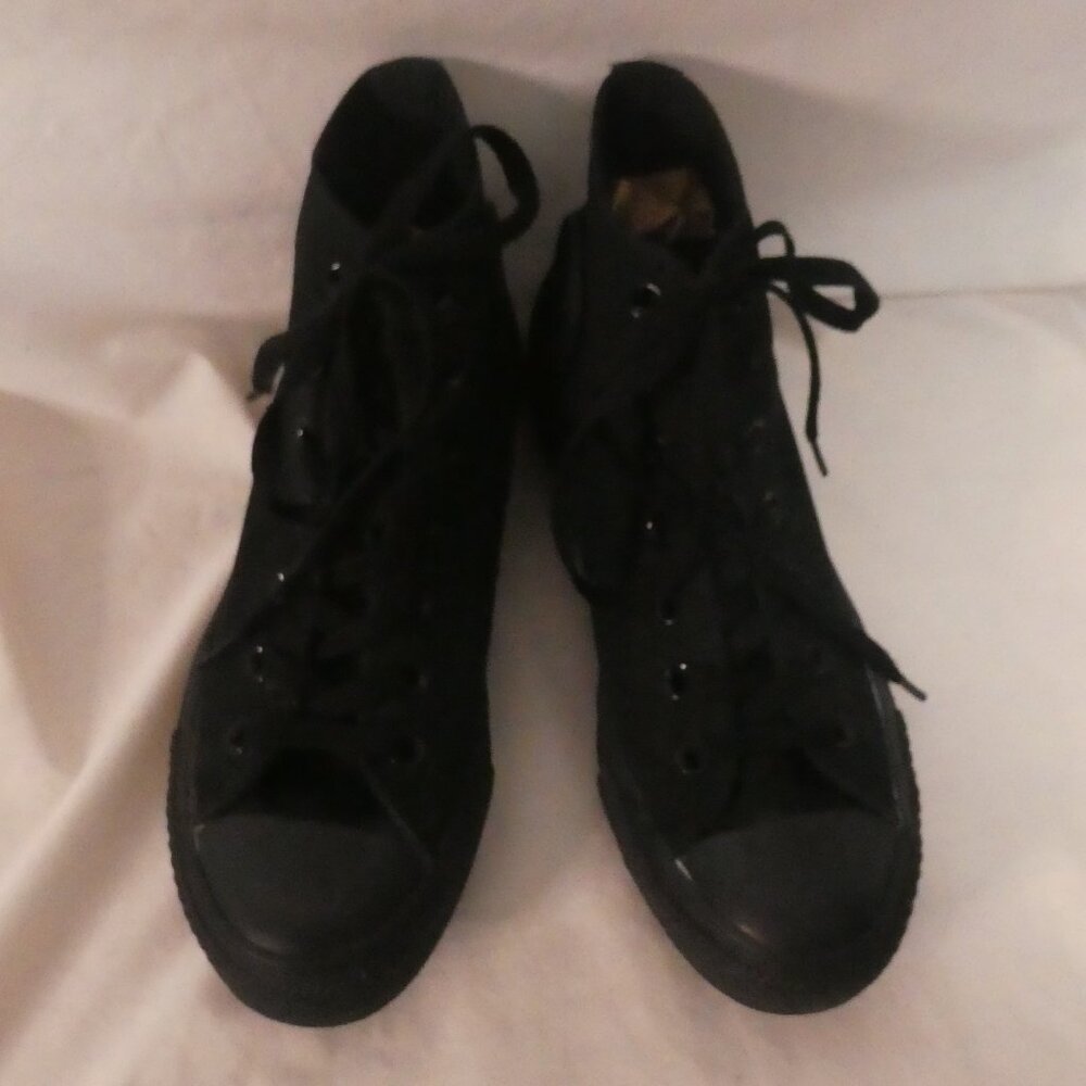 CONVERSE - All Star | size 6 | Chuck Mono High Top Canvas Sneaker